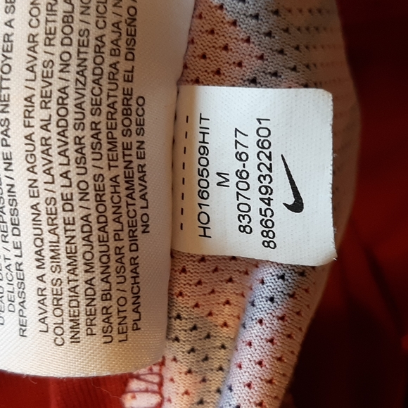 BOYS NIKE SHORTS - Picture 4 of 8